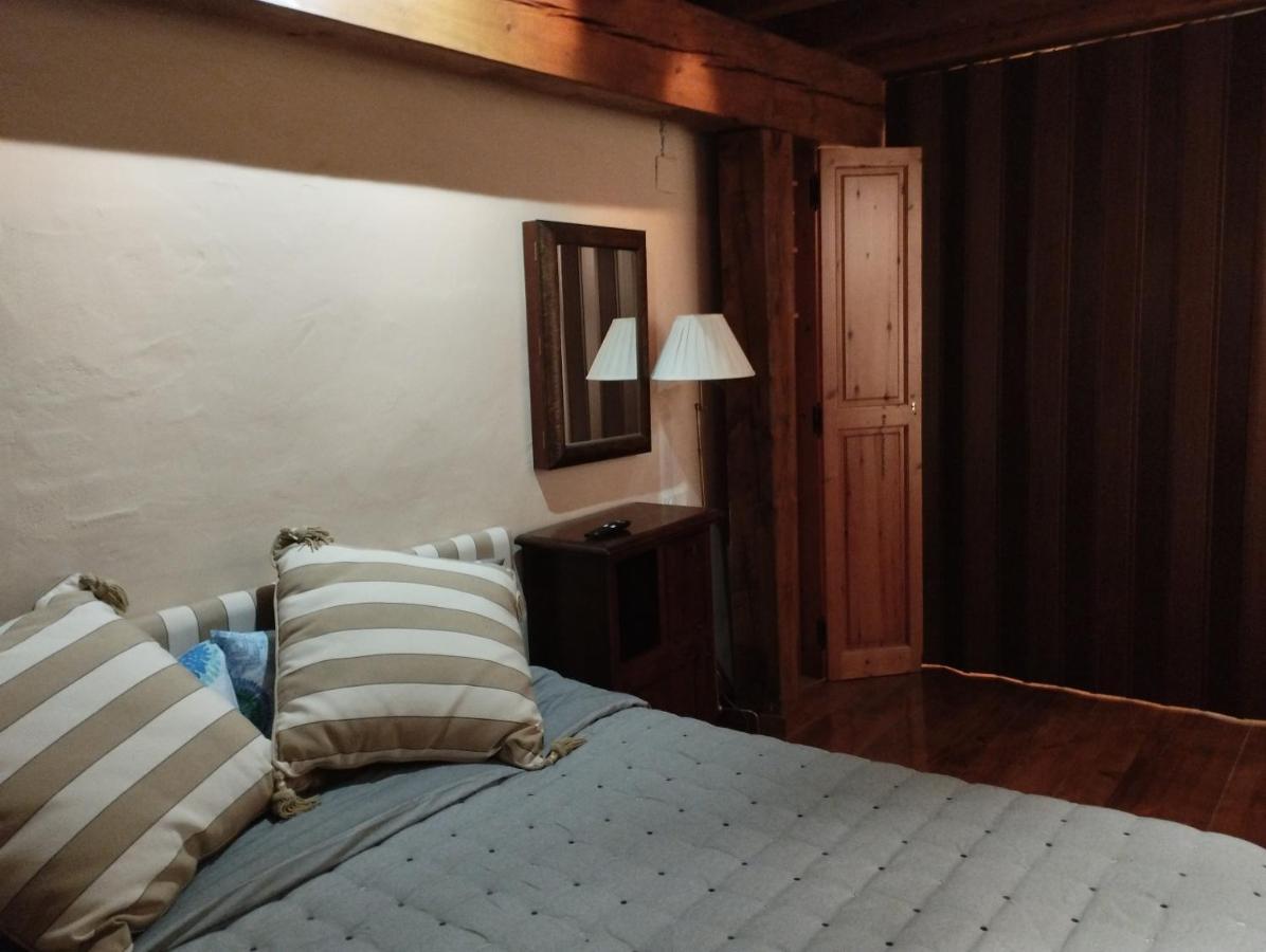 Esqui, Aigueestortes Y Boi-Tauell A Tus Pies En Ebrehogar Pla de l'Ermita Esterno foto