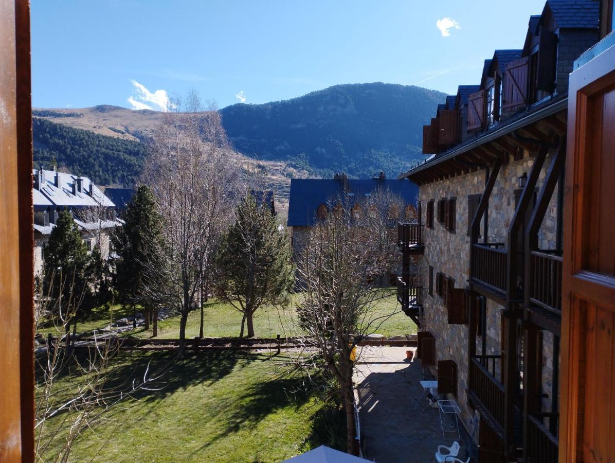 Esqui, Aigueestortes Y Boi-Tauell A Tus Pies En Ebrehogar Pla de l'Ermita Esterno foto
