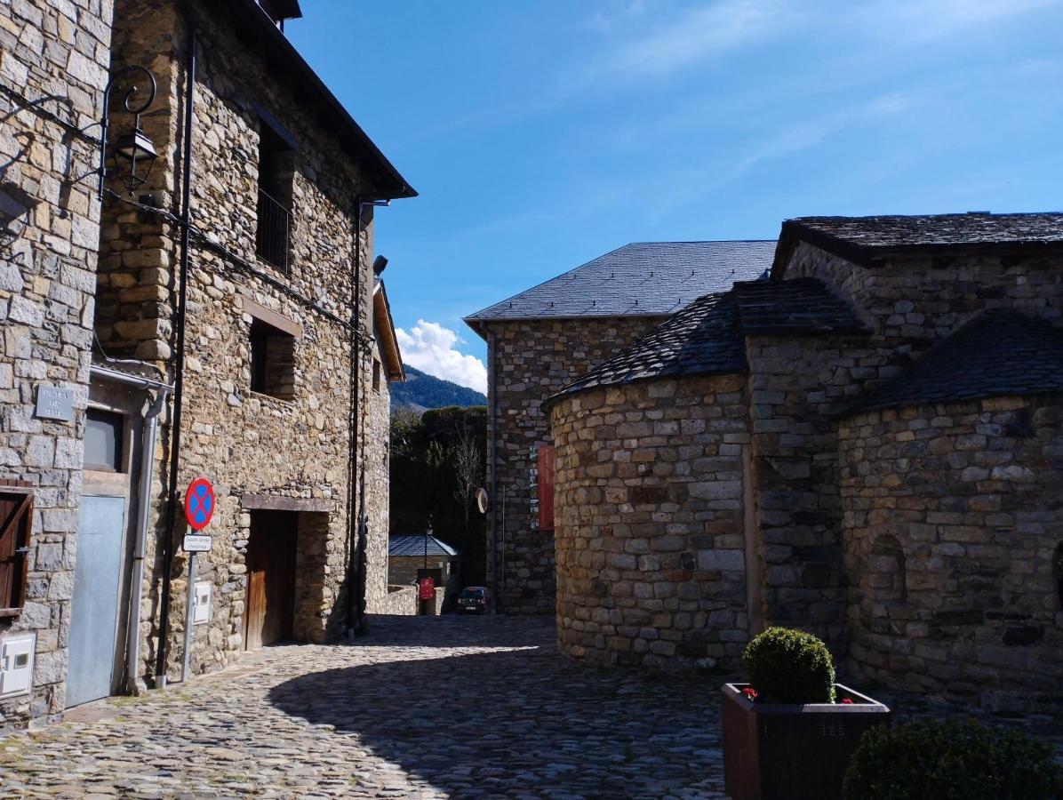 Esqui, Aigueestortes Y Boi-Tauell A Tus Pies En Ebrehogar Pla de l'Ermita Esterno foto