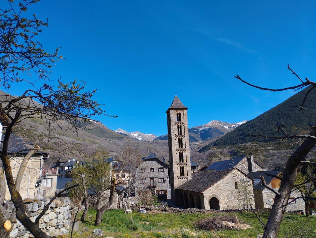 Esqui, Aigueestortes Y Boi-Tauell A Tus Pies En Ebrehogar Pla de l'Ermita Esterno foto